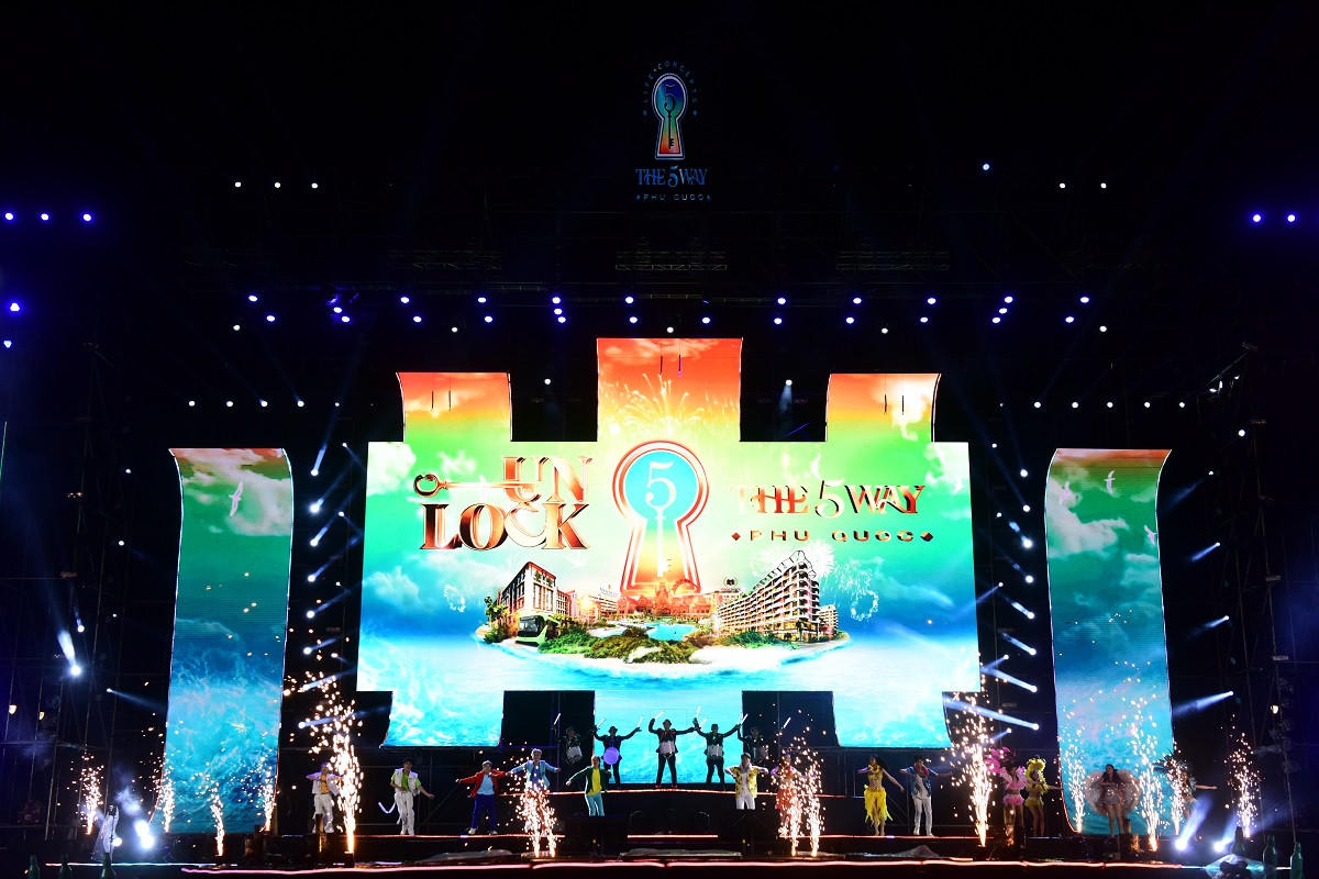  Lễ ra quân Unlock The 5Way Phú Quốc - Life Concepts diễn ra với sự tham gia của hơn 6000 chuyên viên kinh doanh từ hơn 100 đại lý